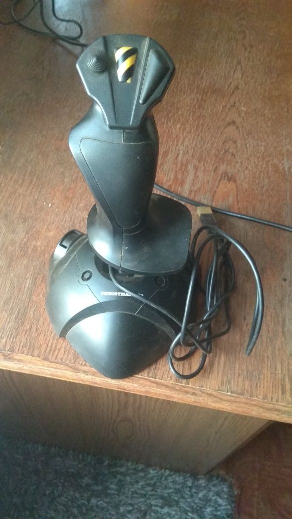 Joystick Thrustmaster