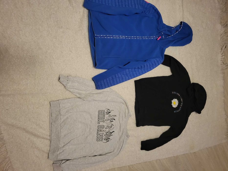 Ubrania dziewczęce 152-158