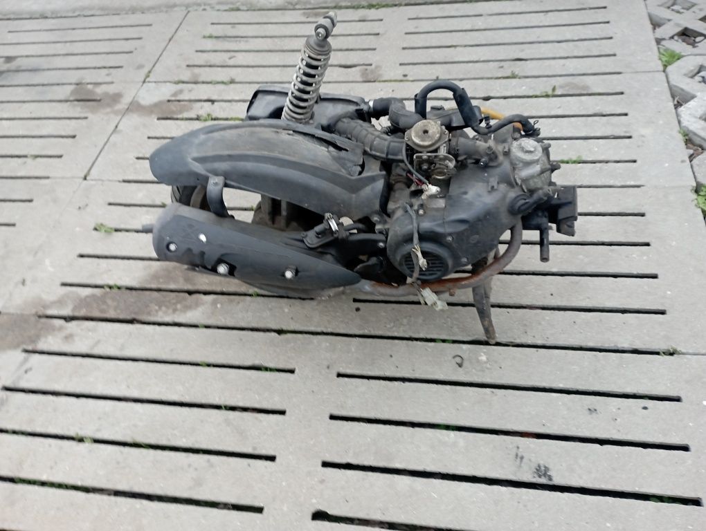 Silnik peugeot ludix,kisbee,vivacity 4t