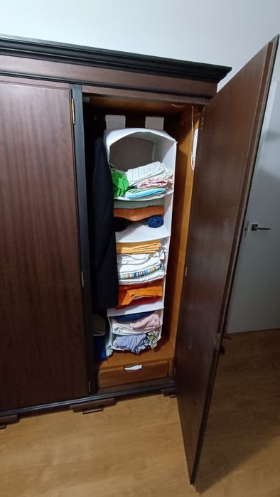 Roupeiro de quarto madeira maciça