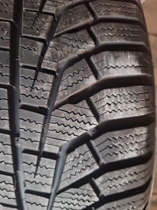 продам шини 205 55 16 Hankook evo2 . в гарному стані
