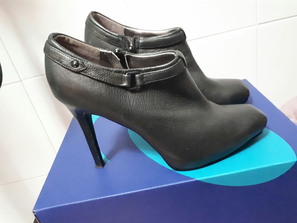 Sapatos senhora botim Guess