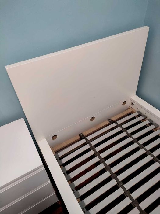 Vendo cama de solteiro 90x200