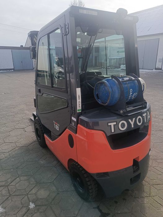 NOWY Wózek widłowy TOYOTA 8FGF18 -pełne wyposażenie