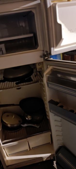 Продам два холодильника