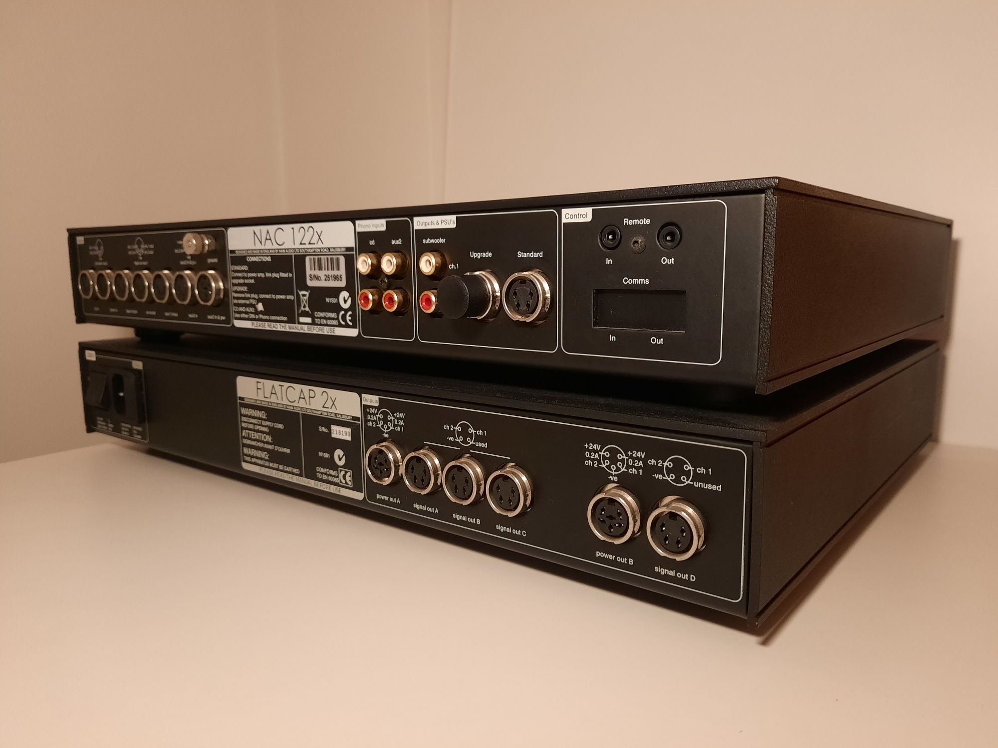 Naim NAC 122X e Flatcap 2X pré-amplificador + fonte de alimentação