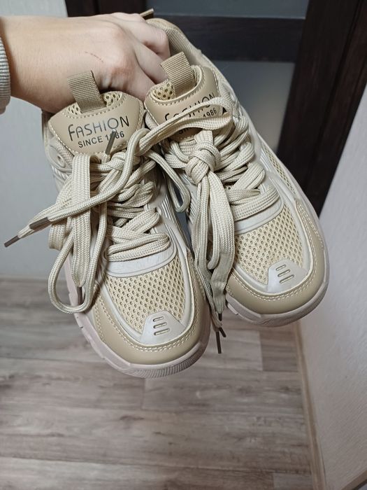 Кросівки 36 розміра