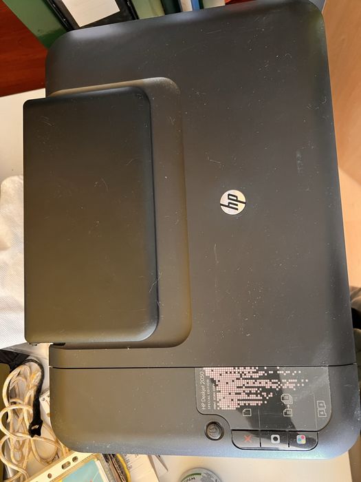 Impressora e scaner A4 da marca HP2050