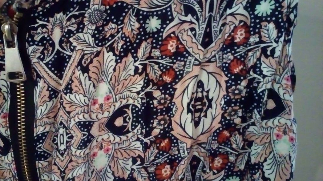 Macacão de verão - calção - De tecido fresco e padrão alegre!