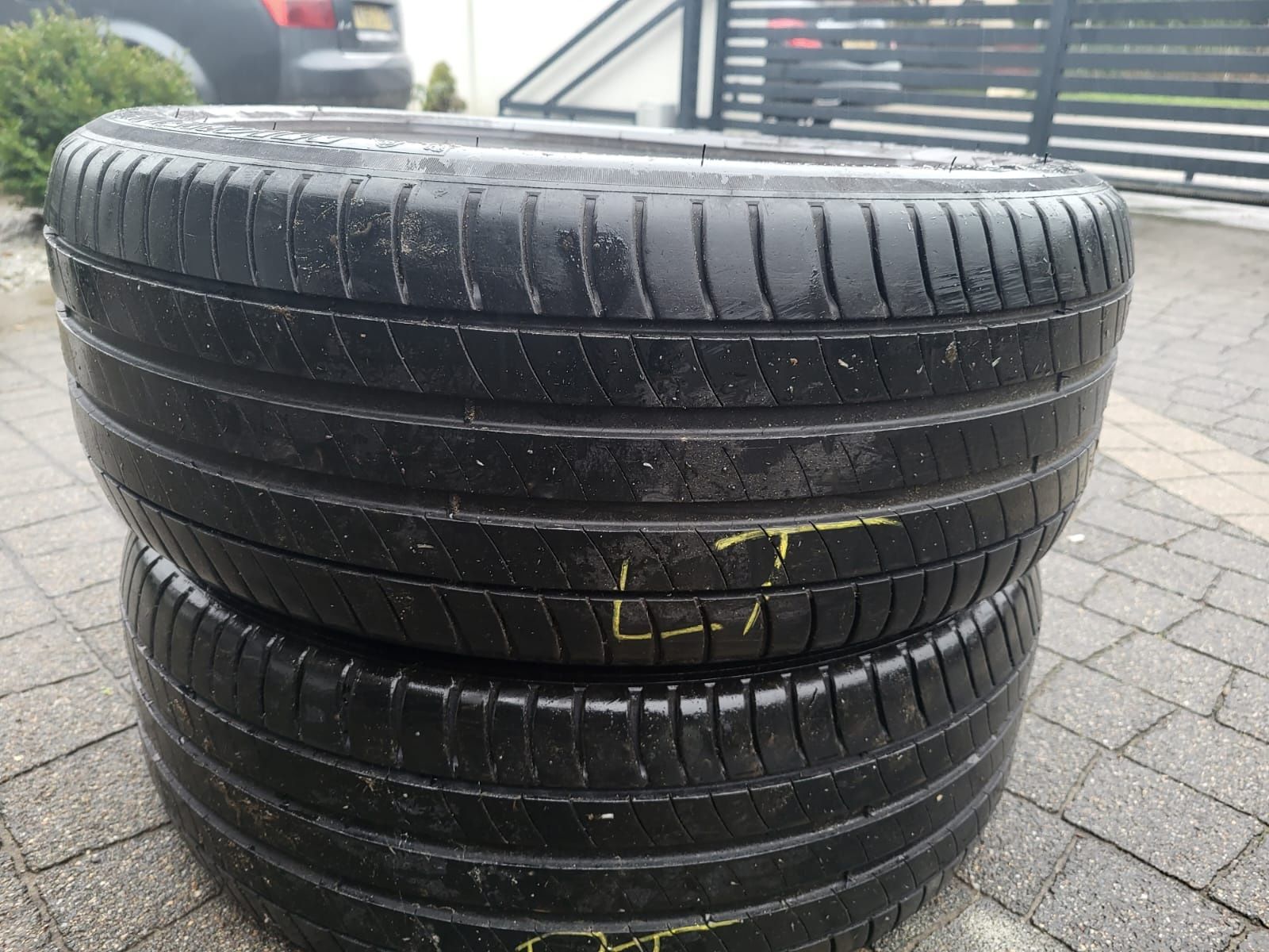 Opony zimowe 2 szt. 225/50 R18