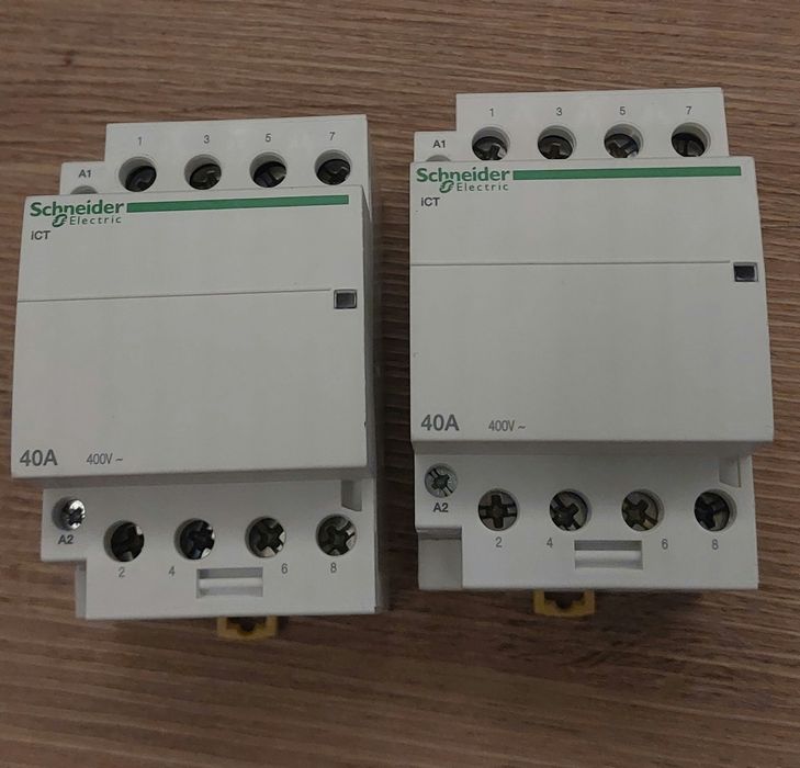 2 Styczniki schneider ICT 40A
