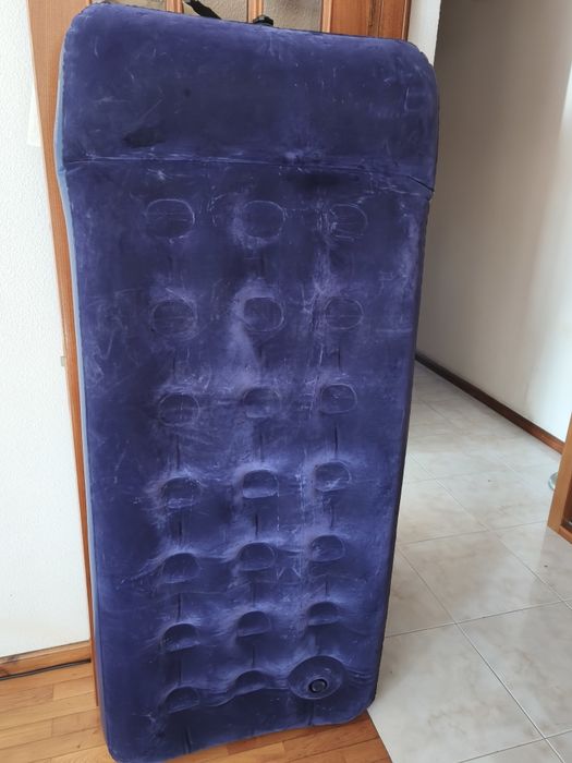 Colchão insuflável solteiro bestway