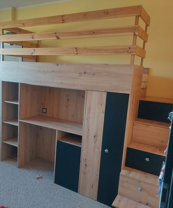 Łóżko dziecięce, piętrowe z biurkiem i materacem