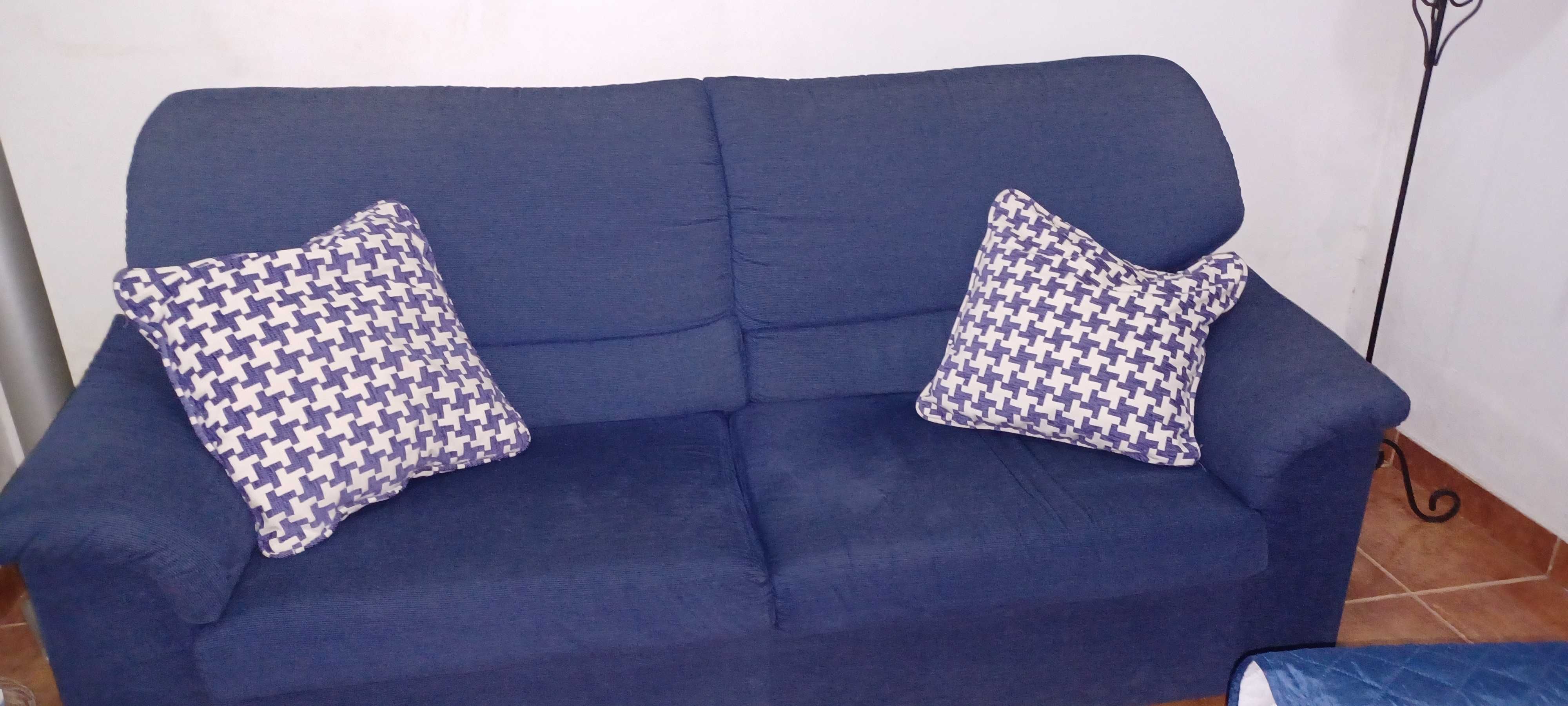 conjunto de sofás azuis (2 sofás)