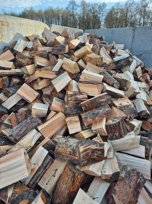 Drewno opałowe drzewo opałowe opał sosnowy sosna łupana