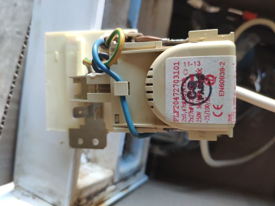 Запчастини до Ariston AQSL U 09 CSI.