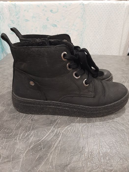 Ботинки для дiвчинки на весну та осінь