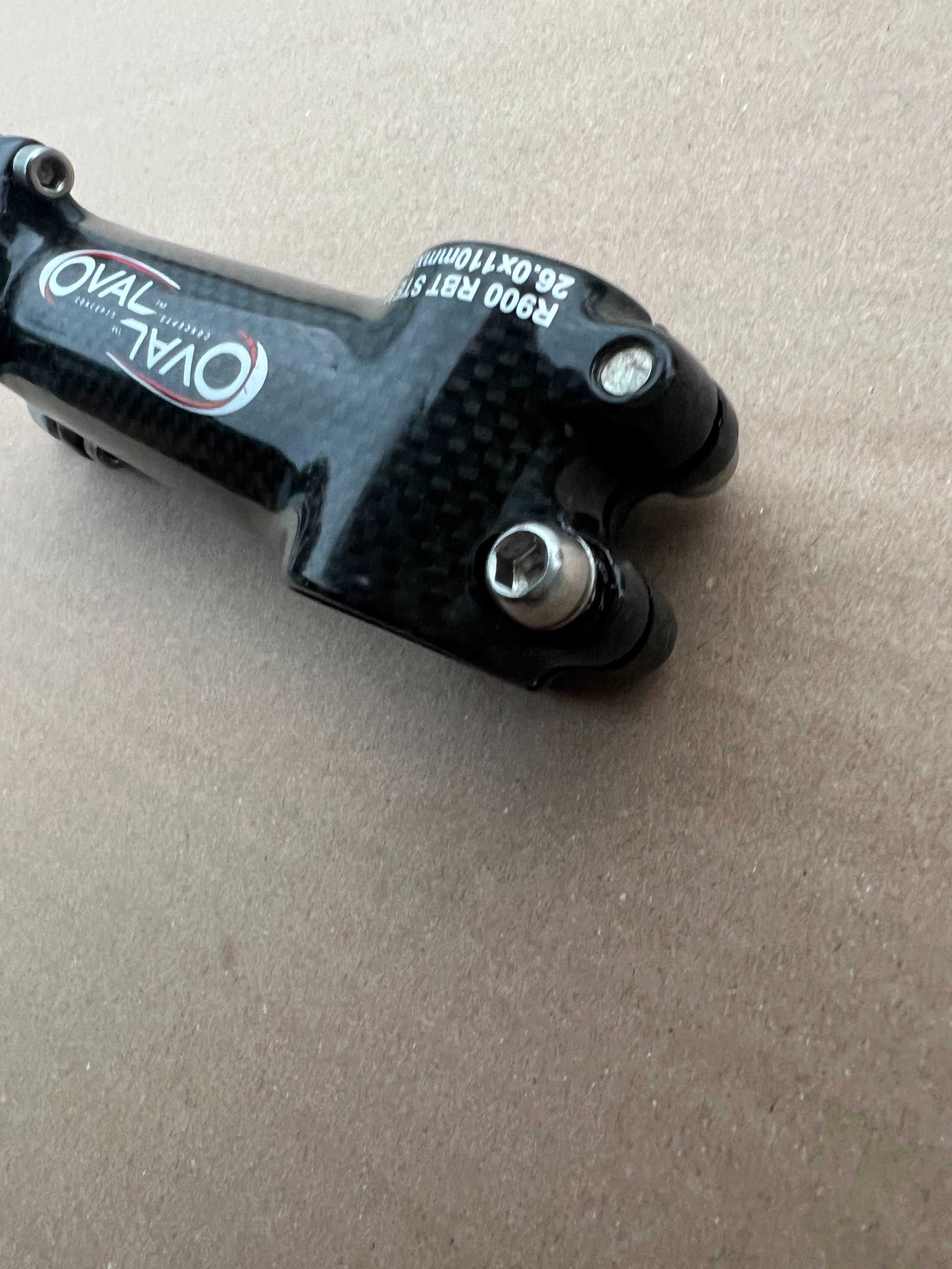 Mostek Wspornik Kierownicy OVAL CONCEPTS R900 CARBON Szosa MTB ALU 110