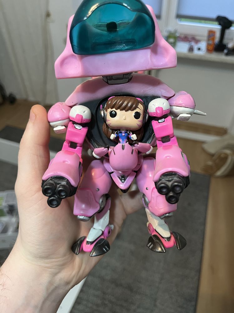 Funko pop177 D.va witch meka