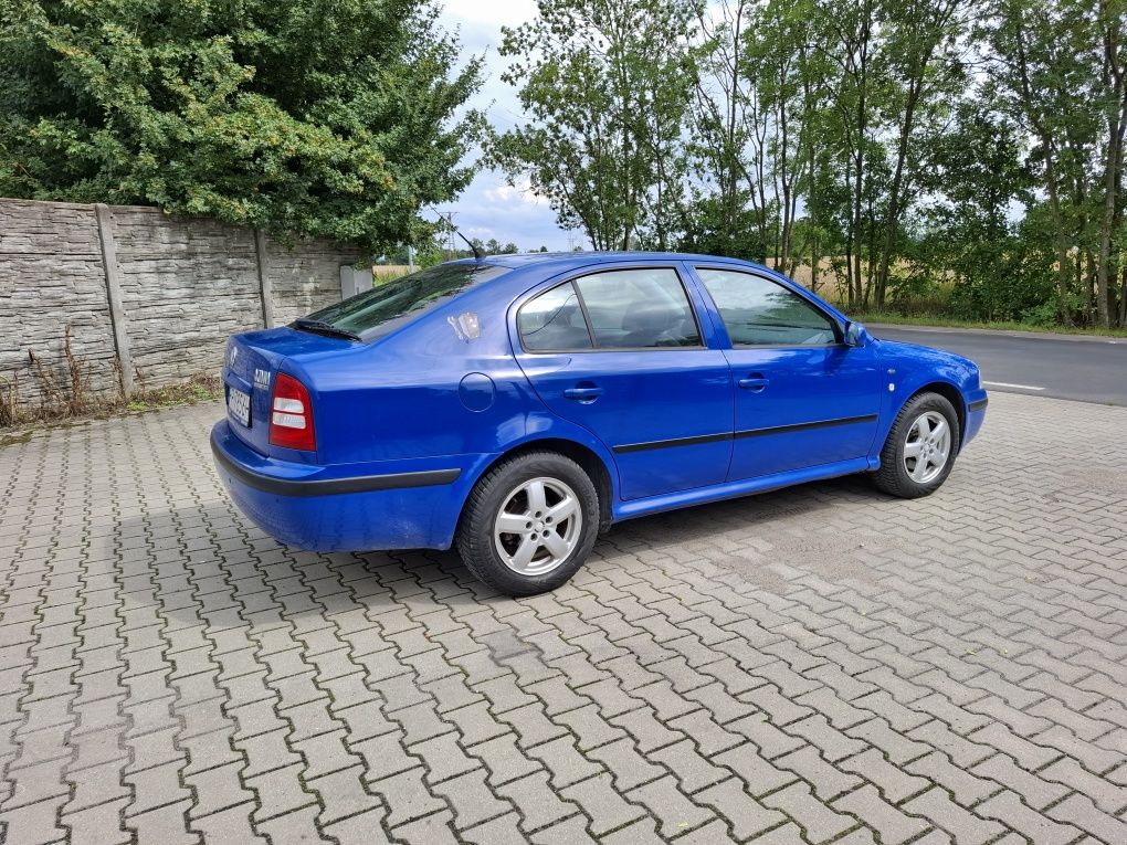Sprzedam Skodę Octavia 2.0 klima zadbana