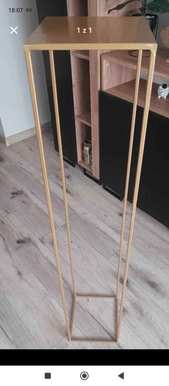 Stojak złoty wysokość 130 cm