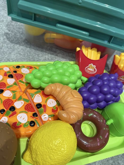 Kuchnia dzicięca do zabawy wraz z wyposażeniem