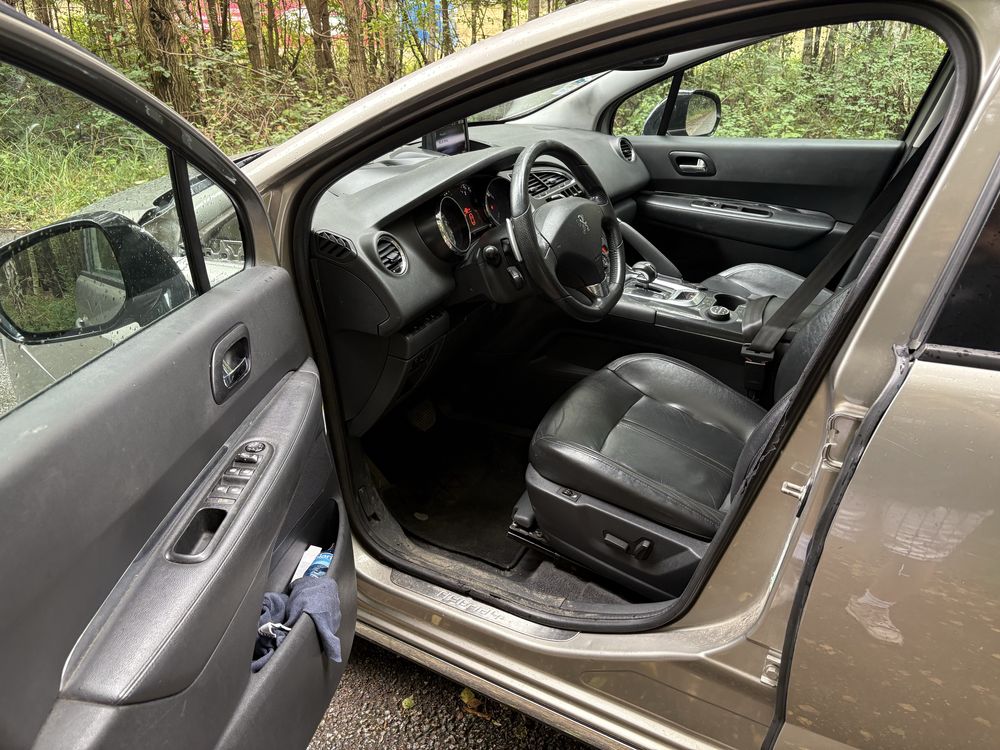 Peugeot 3008 2.0 hdi Hybrid4 automat hybryda prywatne 4x4