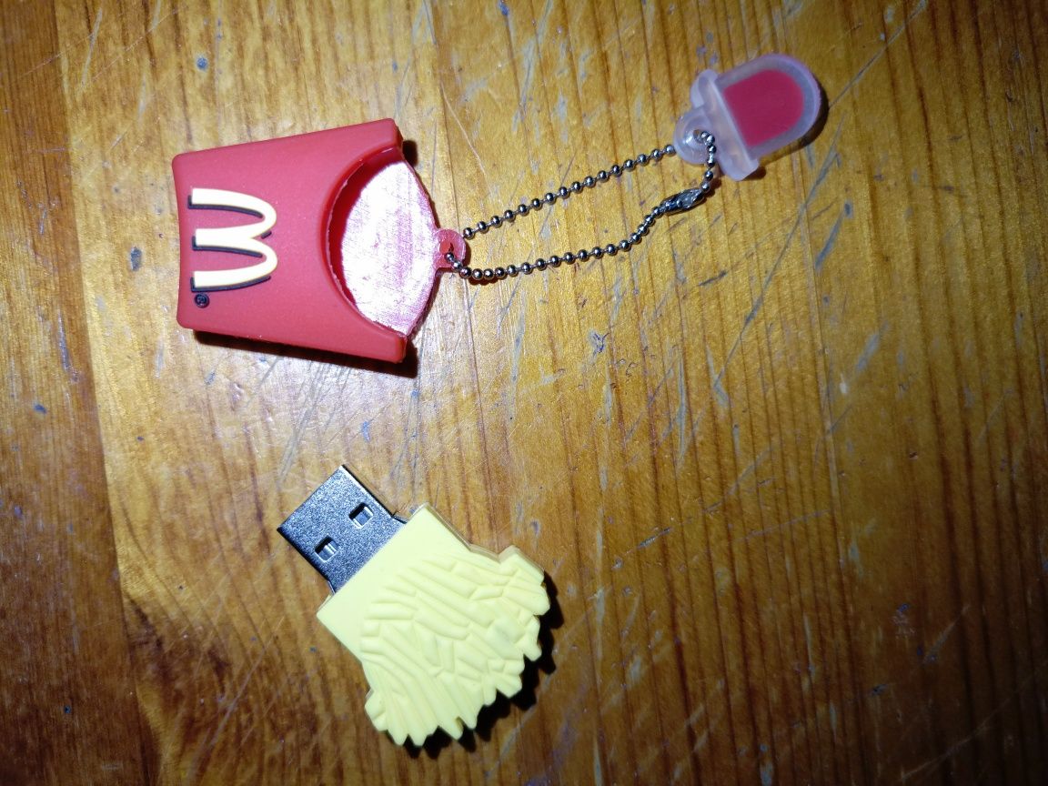 Pendrive frytki z McDonald's