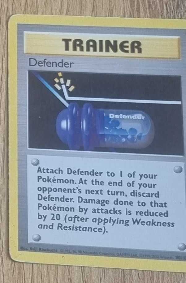 Karta Pokemon TCG z pierwszej serii - Base Set - Defender 80/102