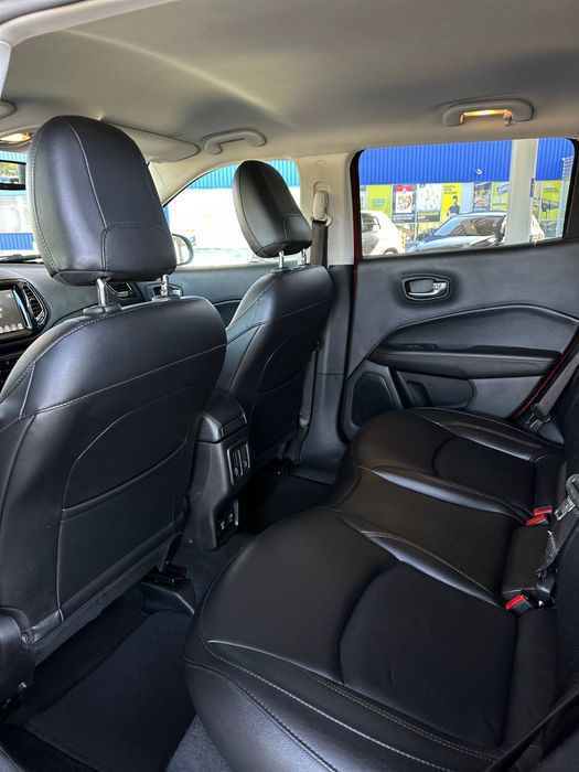 Продам Jeep Compass