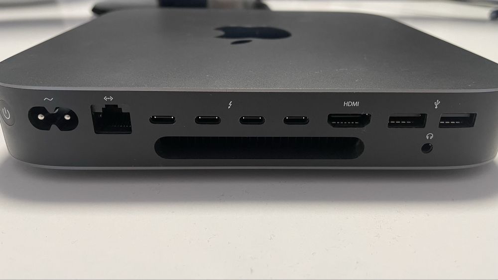 Komputer Apple MacMini i5 8GB RAM 512 GB SSD
