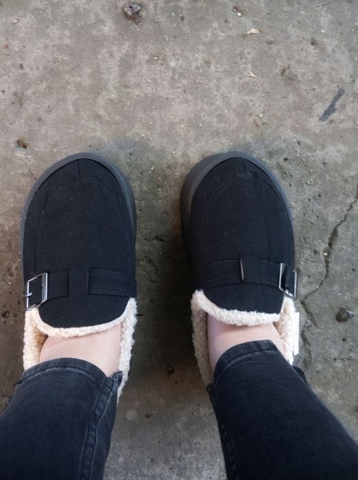 Легкі утеплені лофери- уггі