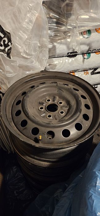 Felgi stalowe Toyota Avensis 16"