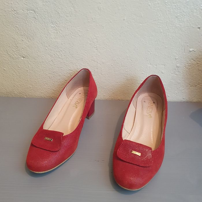 Czerwone skórzane półbuty Venezia