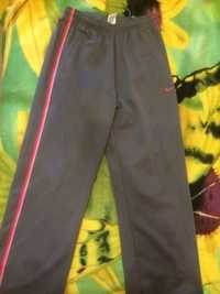 Штаны ( брюки ) спортивные,произведены в Японии, новые, Dri-Fit, р.М