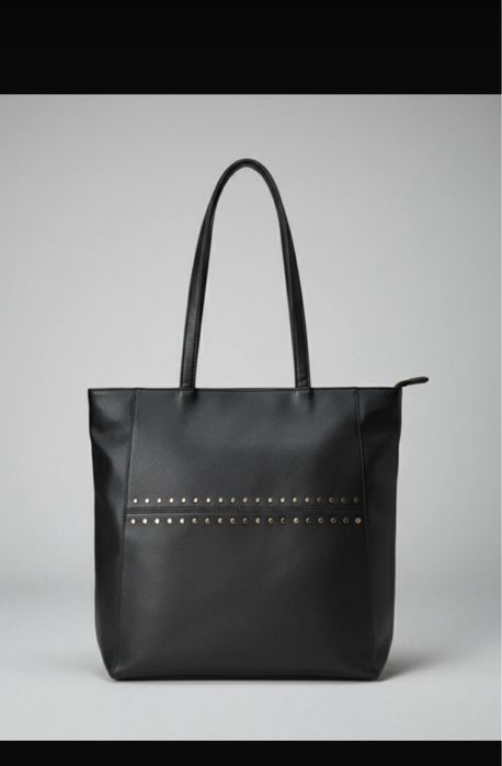 Torebka sinsay z modnymi cekinami