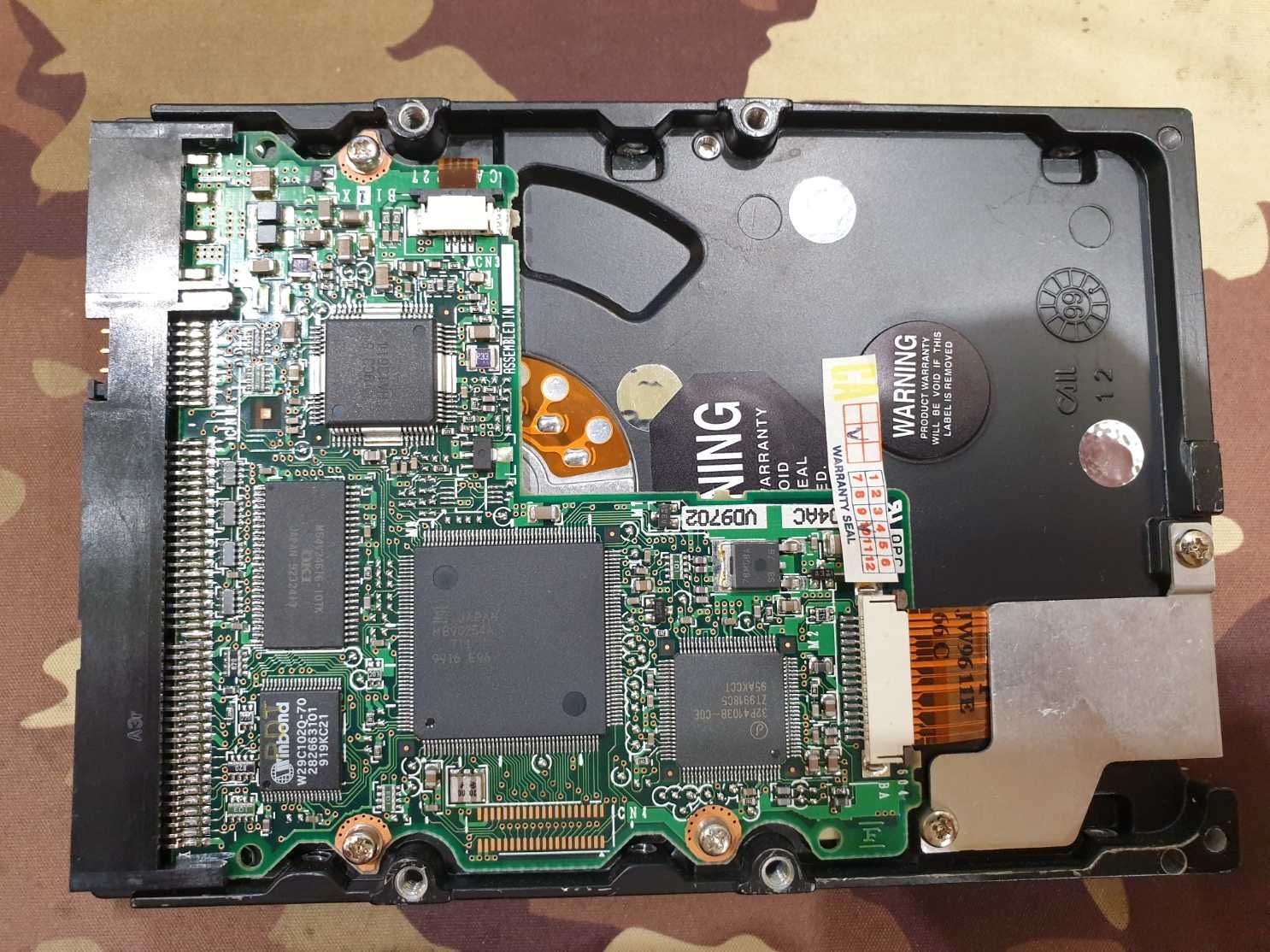 HDD Fujitsu 6GB 5400RPM ATA/IDE CA05177-B93300EW ,1999 год