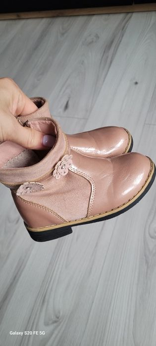 Buty jesienne r.25