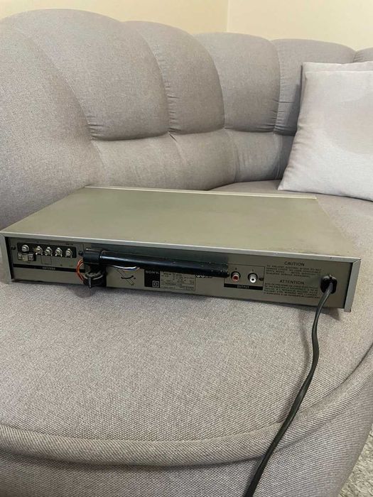 Радіо тюнер Sony  ST-A35L