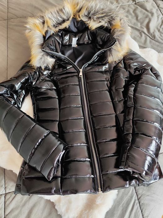 Casaco com carapuço