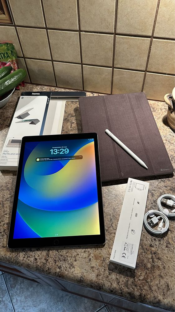 Tablet iPad PRO 12.9 cali + nowe etui - Touch ID - PROCREATE