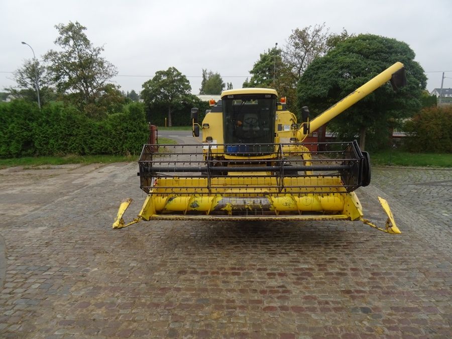 Kombajn New Holland TC 54