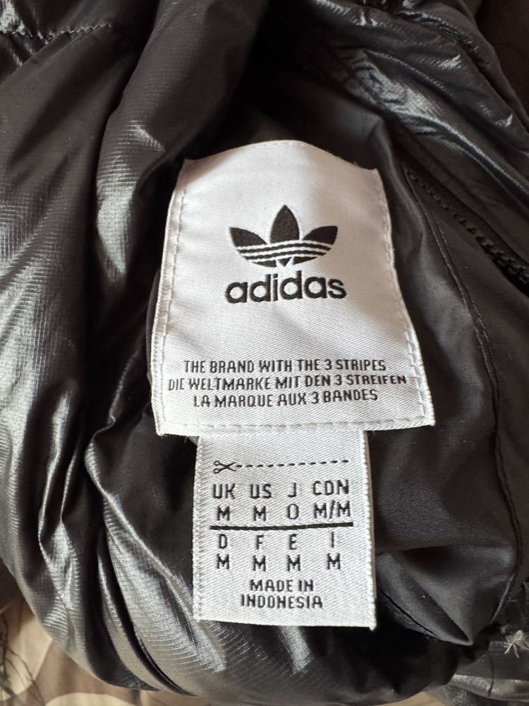 Куртка adidas зимова