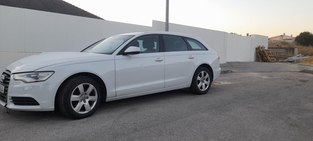 Audi A6 2.0TDI 177CV, acidentada a circular