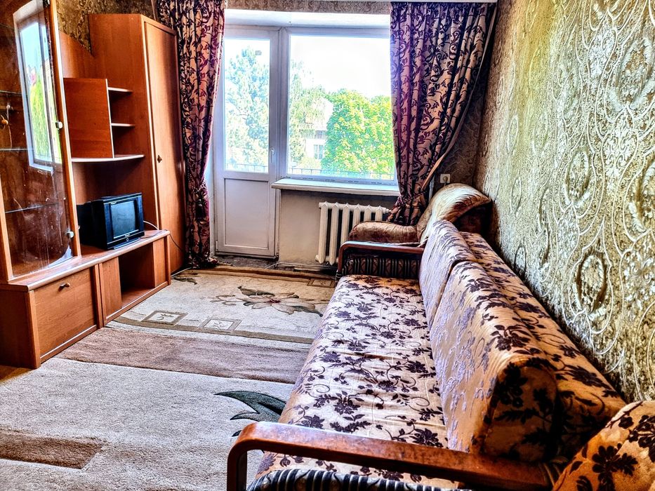 Подобово Новий Рік центр Либідь Плаза погодинно