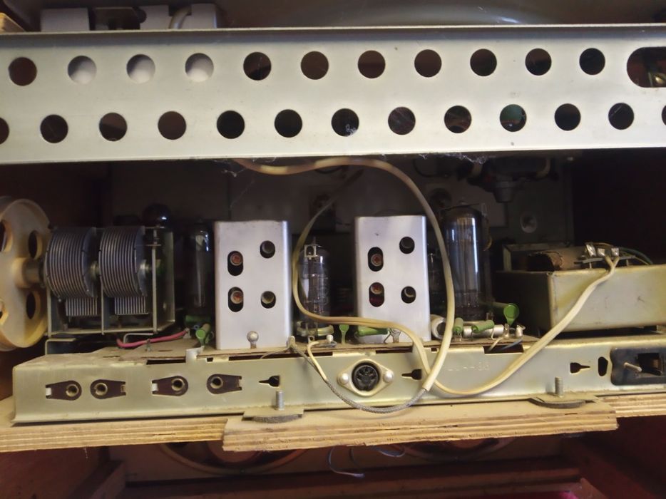 Радянська радiола рекорд 310