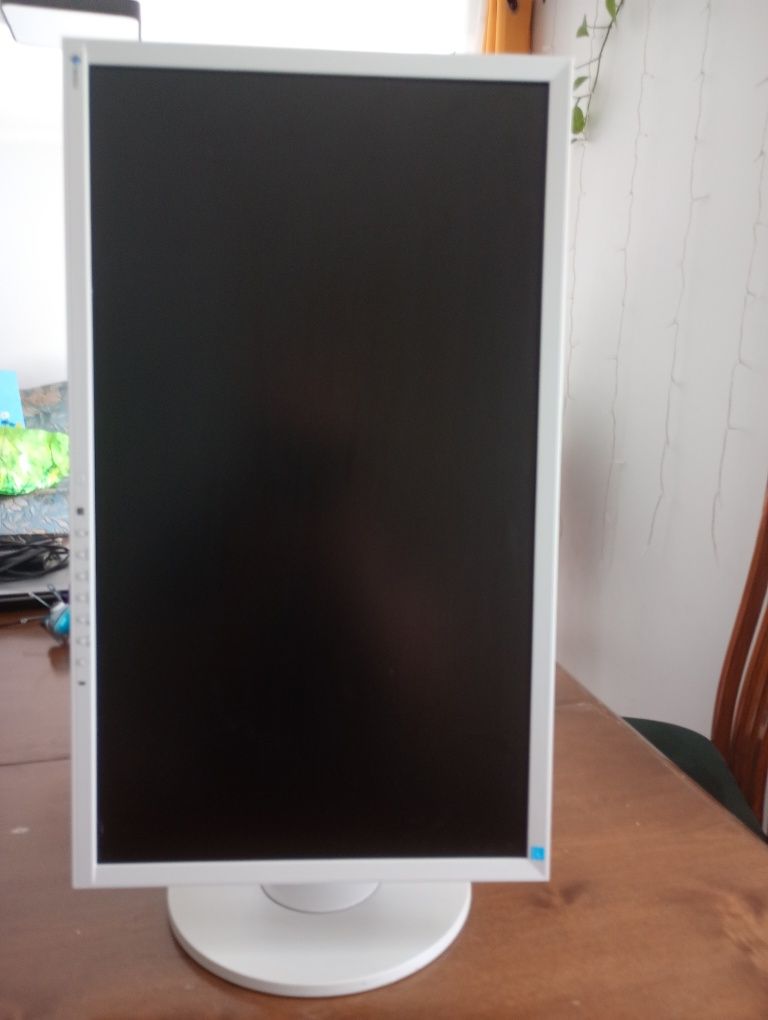 Komputer HP EliteDesk + Monitor EIZO 23 całe + dodatki