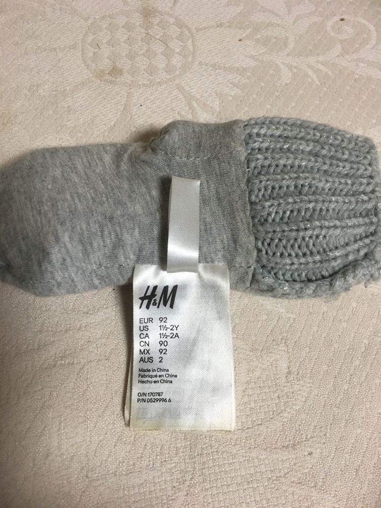 Хомутик и варежки H&M