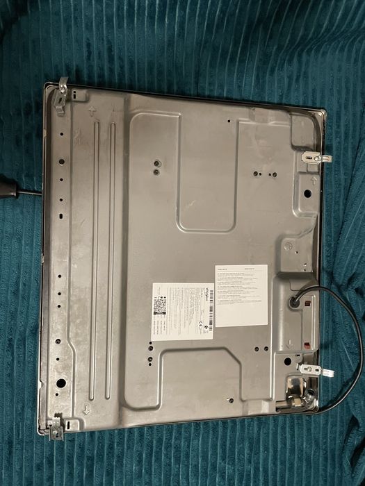 газова варильна поверхня Whirlpool.