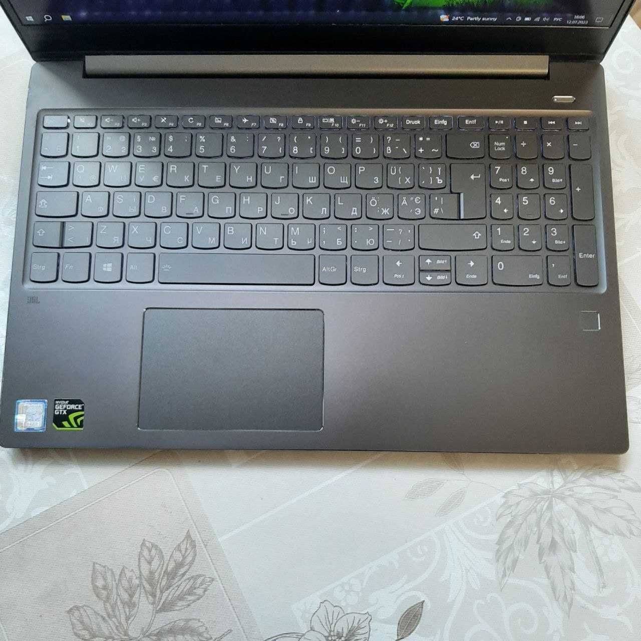 Ноутбук Lenovo IdeaPad 720S-15IKB